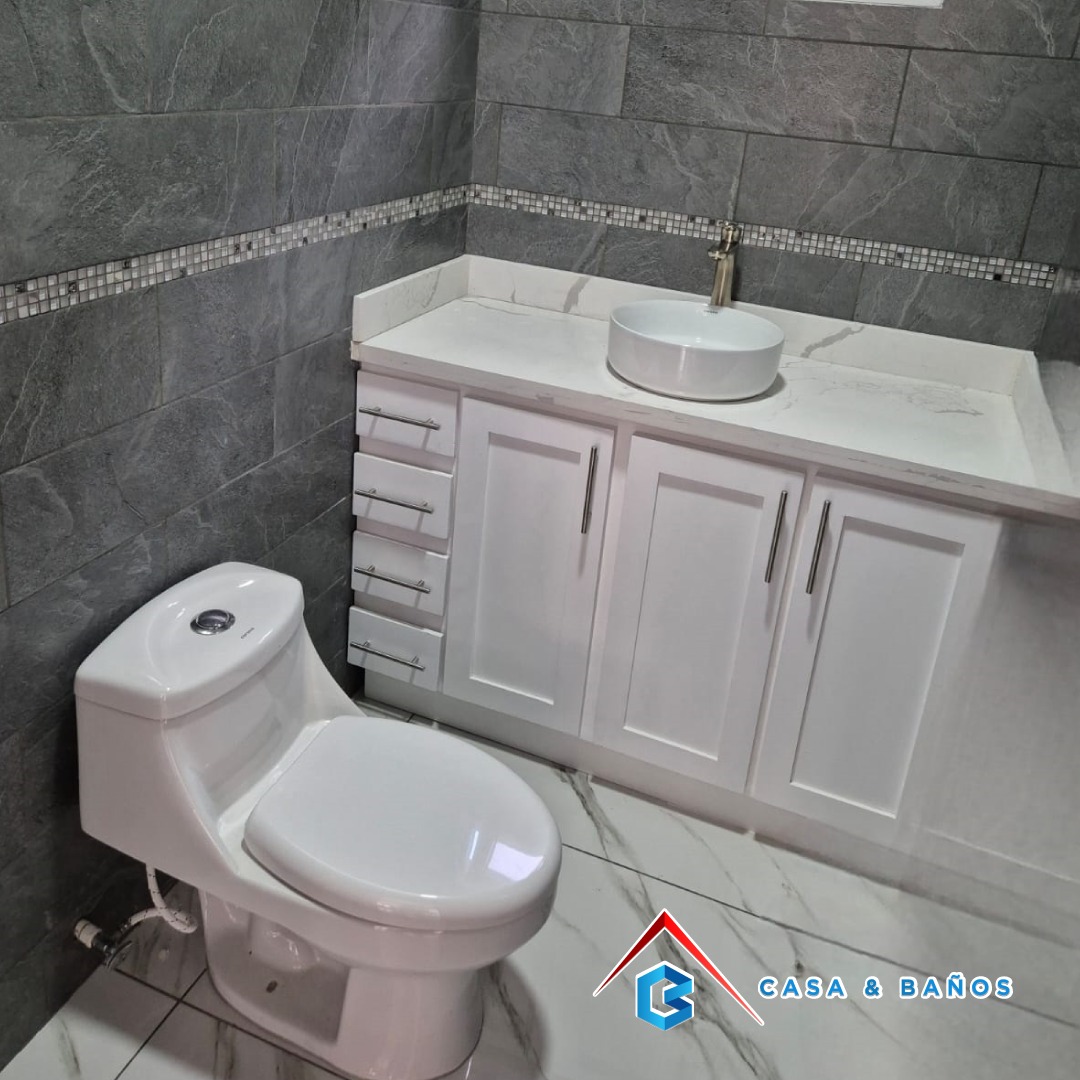 Sanitario y mueble para baño